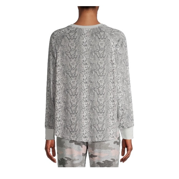 NWT Women's Snake Hacci Pajama Top - Picture 2 of 4